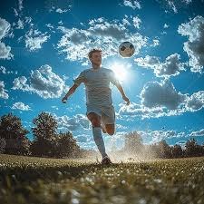 图片报：戴维斯即将复出，穆西亚拉预计明年初回归